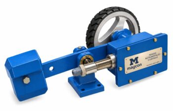 Sensor de velocidade M352E da Magcon, com roda de borracha, braço pivotado azul e pick-up magnético